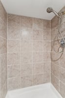 7299 - 2316 N 69th St_014.jpg