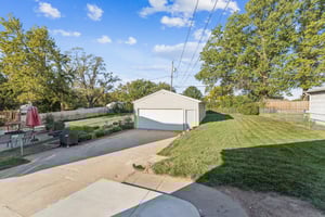 7299 - 2316 N 69th St_025.jpg