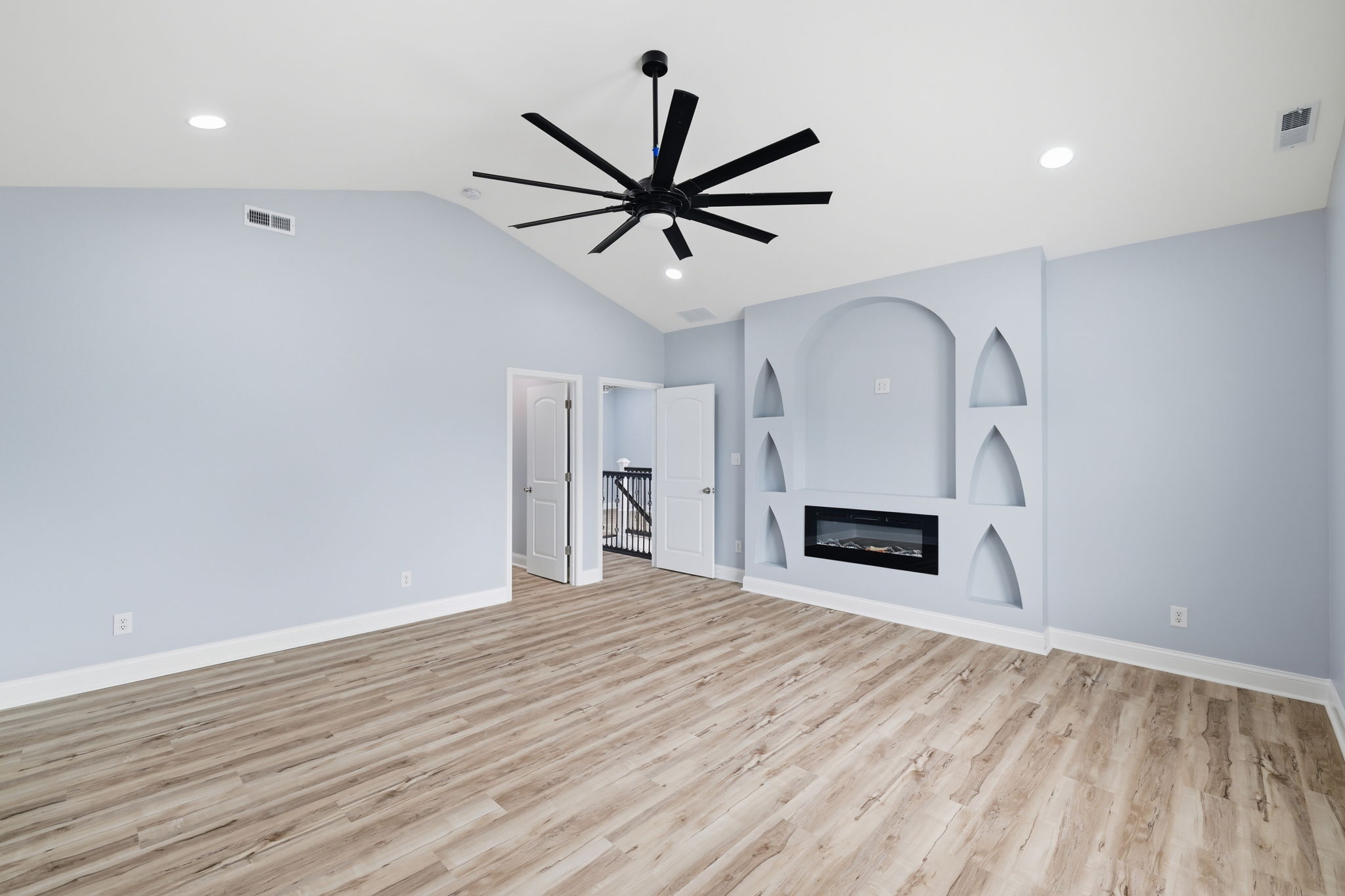 2318 E Brookside Ave_031