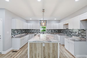 2318 E Brookside Ave_012