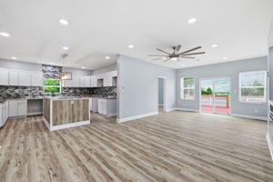 2318 E Brookside Ave_008