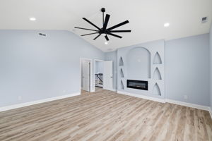 2318 E Brookside Ave_031