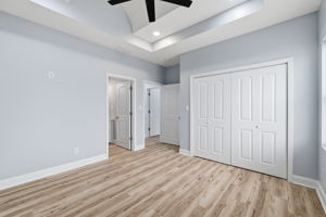 2318 E Brookside Ave_038