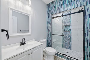 2318 E Brookside Ave_042