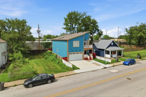 2318 E Brookside Ave_051