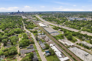 2318 E Brookside Ave_065