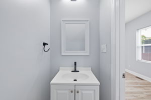 2318 E Brookside Ave_007