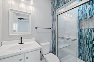2318 E Brookside Ave_022