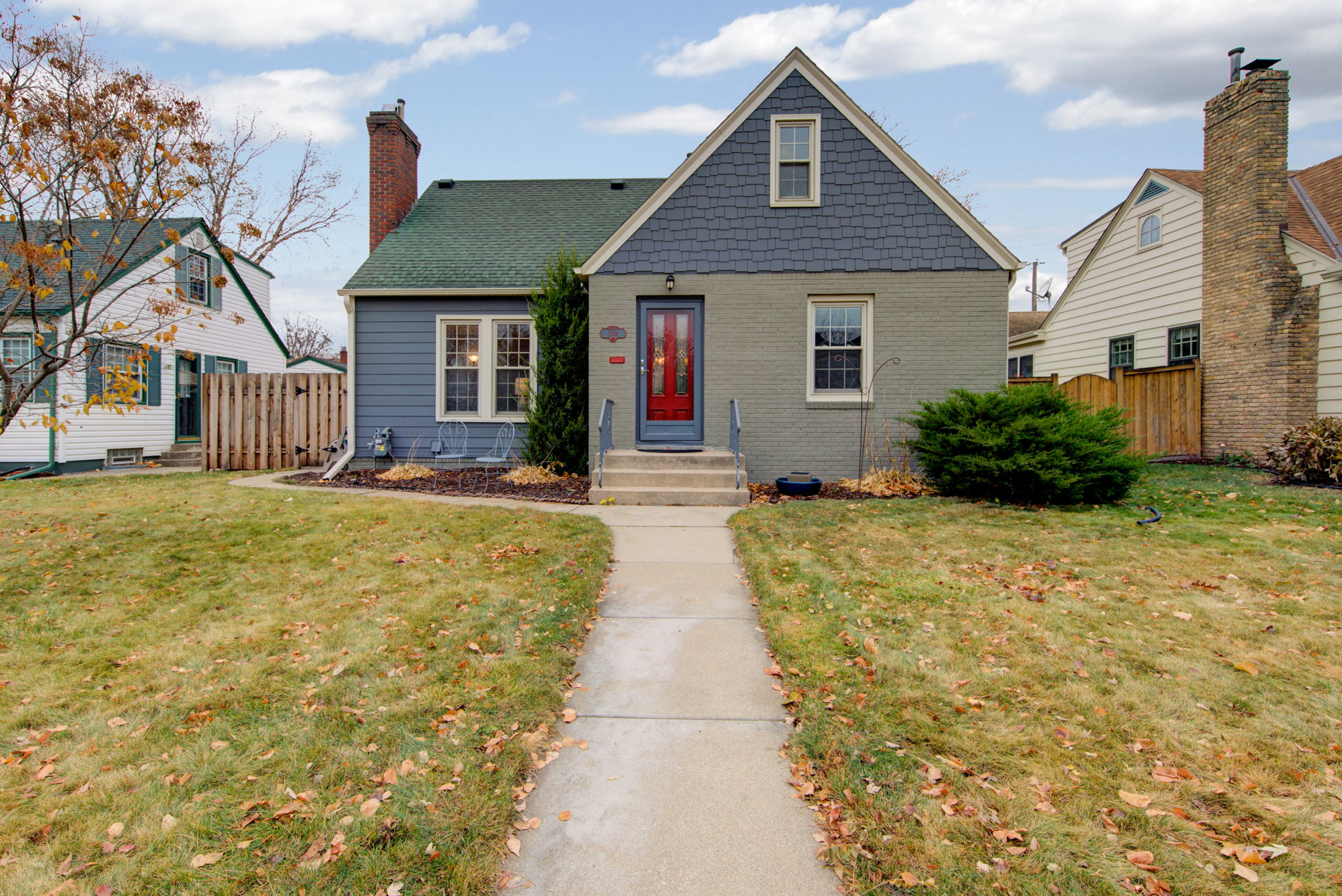 1 Exterior Front of House