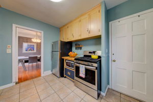 6 Kitchen
