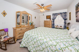 Master Bedroom1b