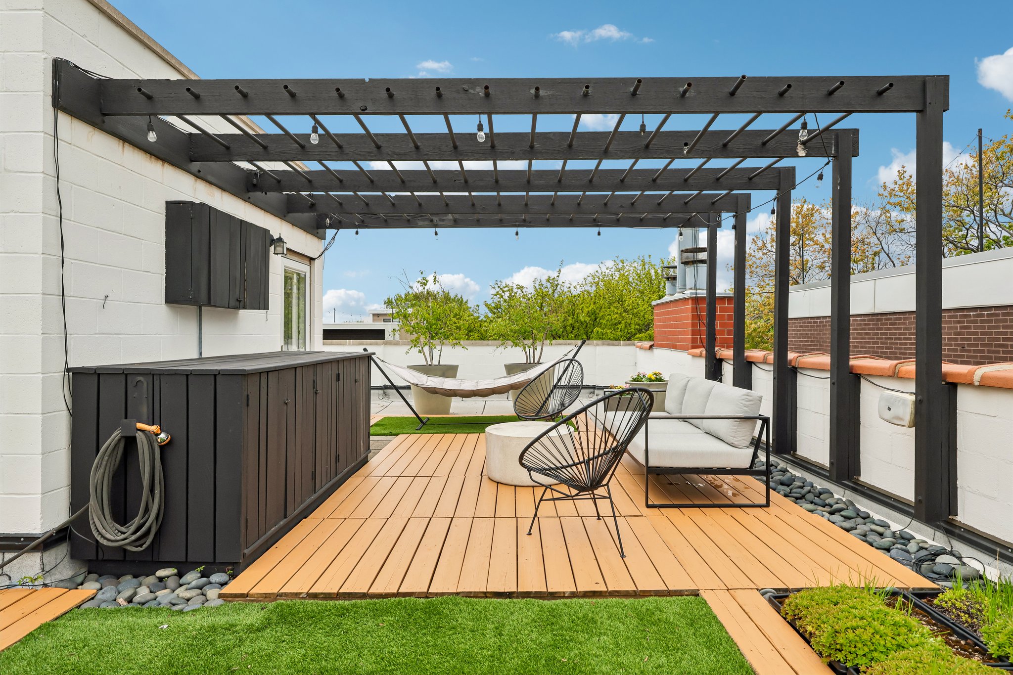 N Leavitt St 4-S0205-038.jpg