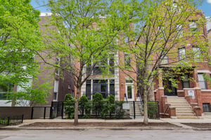 N Leavitt St 4-S0205-001.jpg
