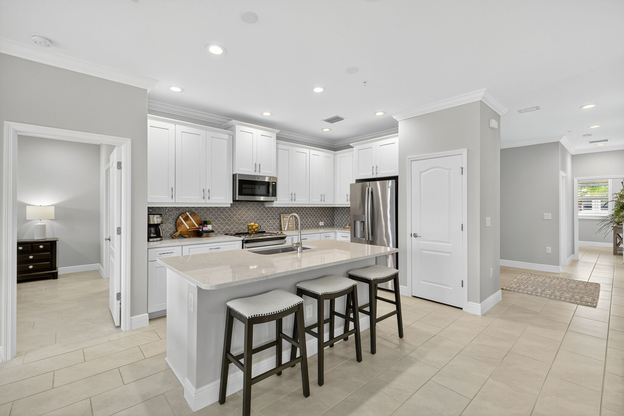 Breakfast Bar 1 of 2