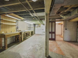  Photo 49
