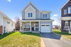 232 Argonaut Cir, Ottawa, ON K1C 1T1, Canada Photo 3