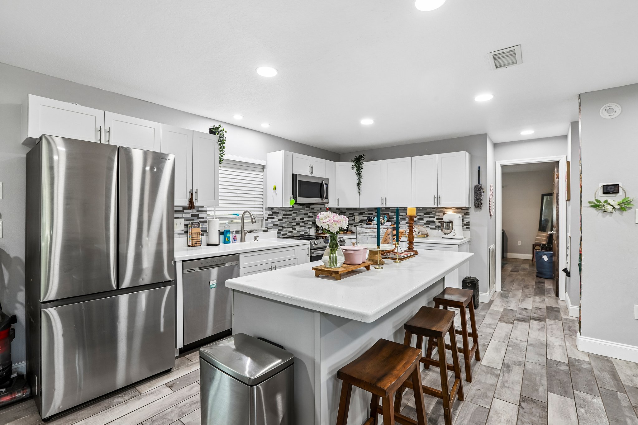 Cavalier Ave-S1205-014.jpg