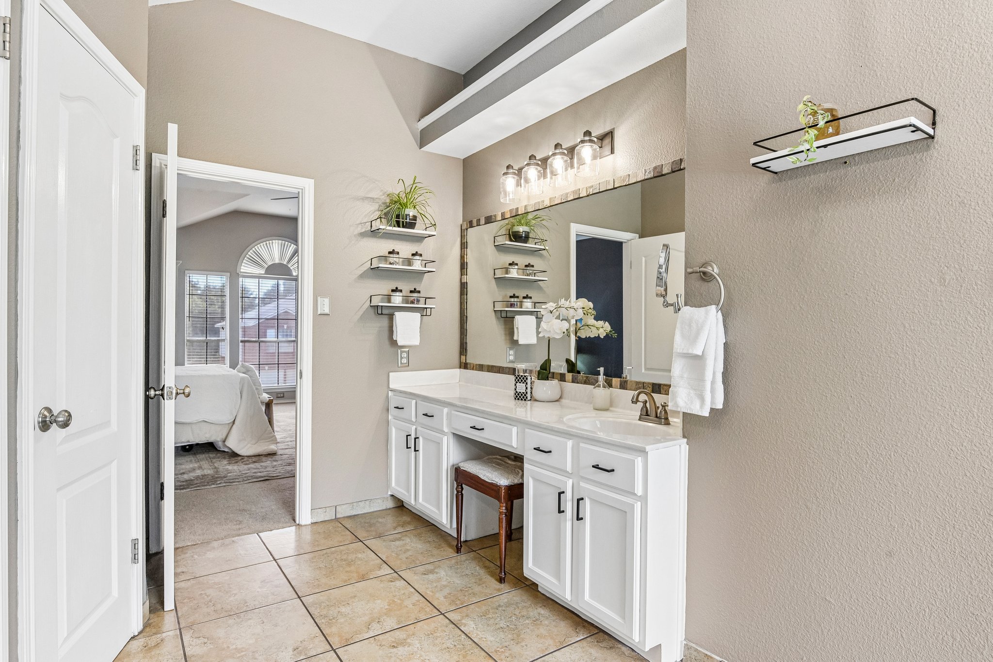 Cordero Dr-S1807-043.jpg