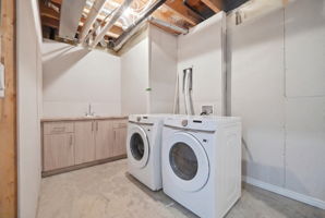  Photo 47