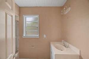 Interiors (18)