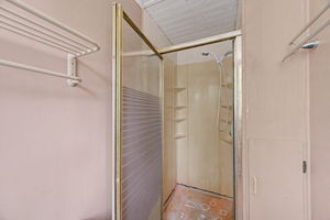 Interiors (25)