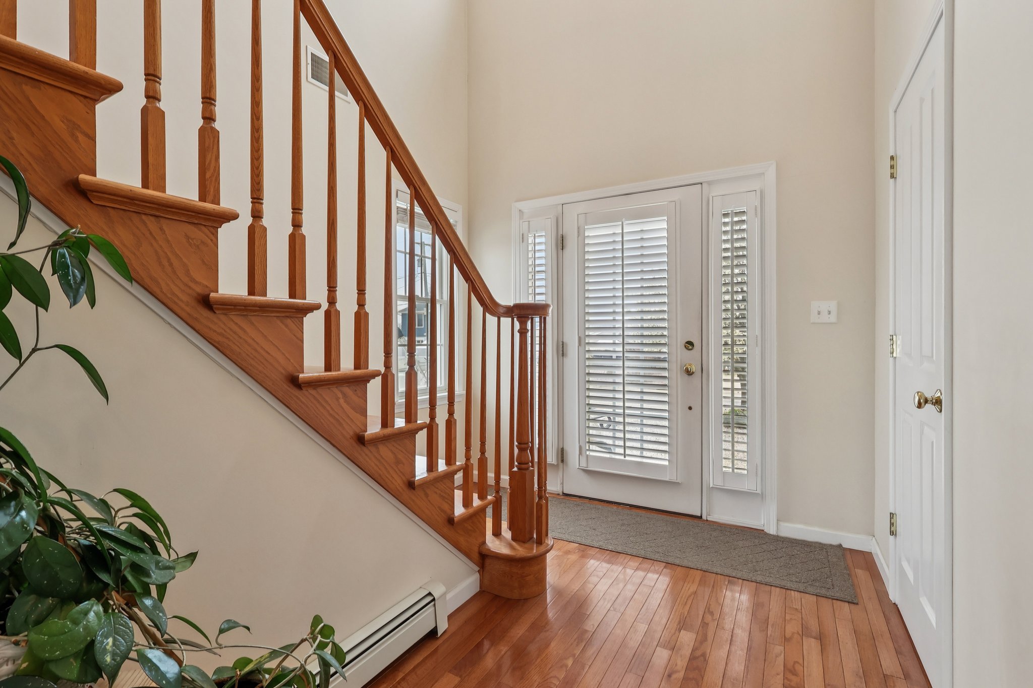 Montclair Rd-S1404-007.jpg