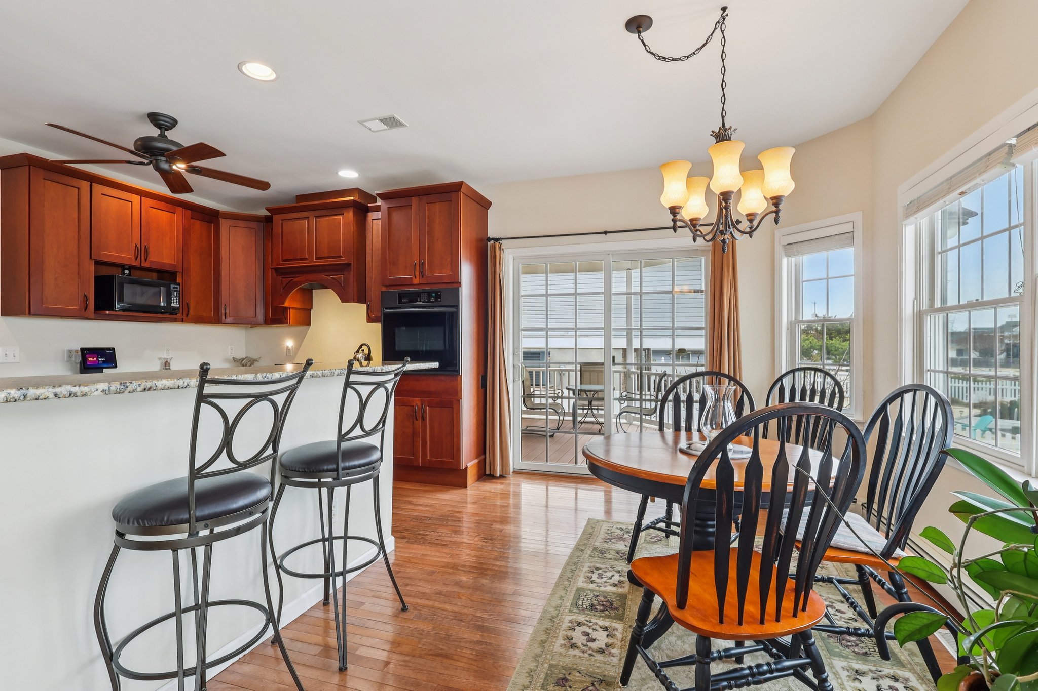 Montclair Rd-S1404-013.jpg