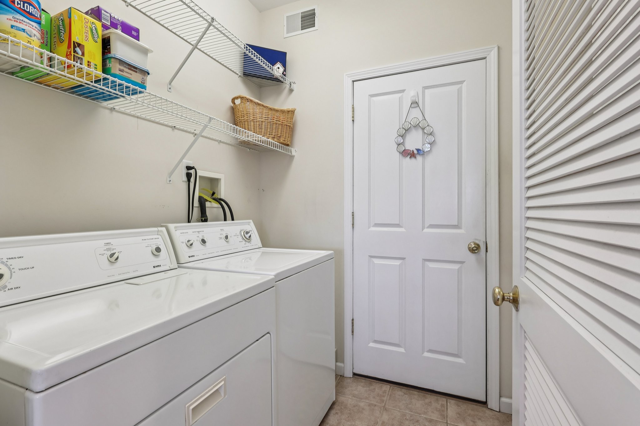 Montclair Rd-S1404-022.jpg