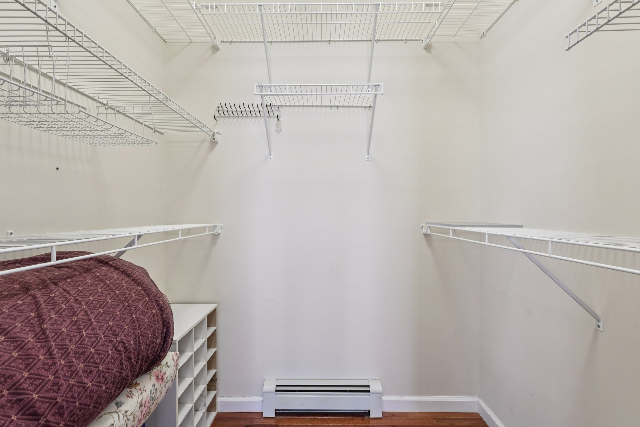 Montclair Rd-S1404-024.jpg