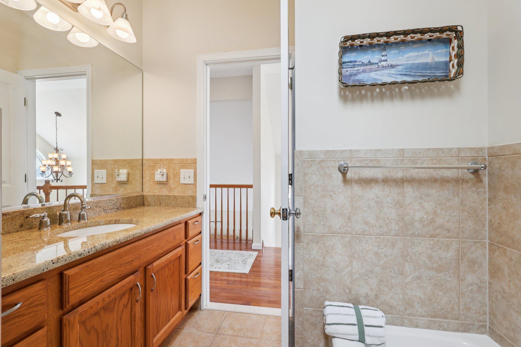 Montclair Rd-S1404-032.jpg