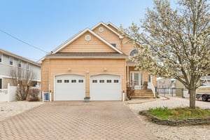 Montclair Rd-S1404-001.jpg