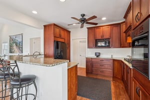 Montclair Rd-S1404-015.jpg