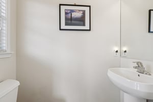 Montclair Rd-S1404-020.jpg