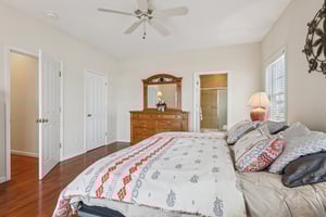 Montclair Rd-S1404-027.jpg