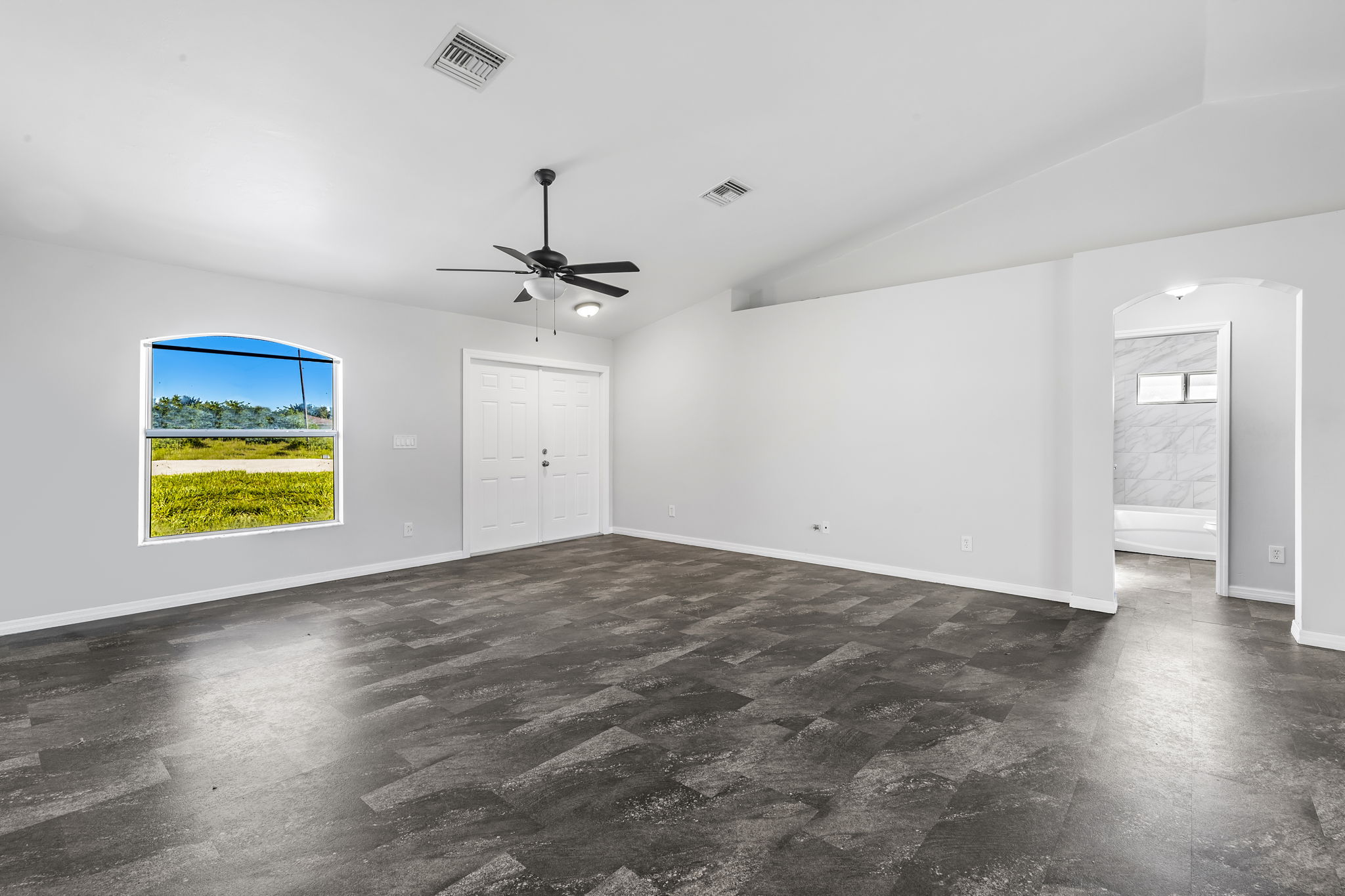 232 Peerless St, Lehigh Acres, FL 33974, USA Photo 20