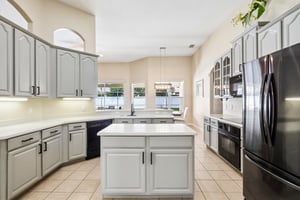 Sagecrest Dr-S0905-014.jpg