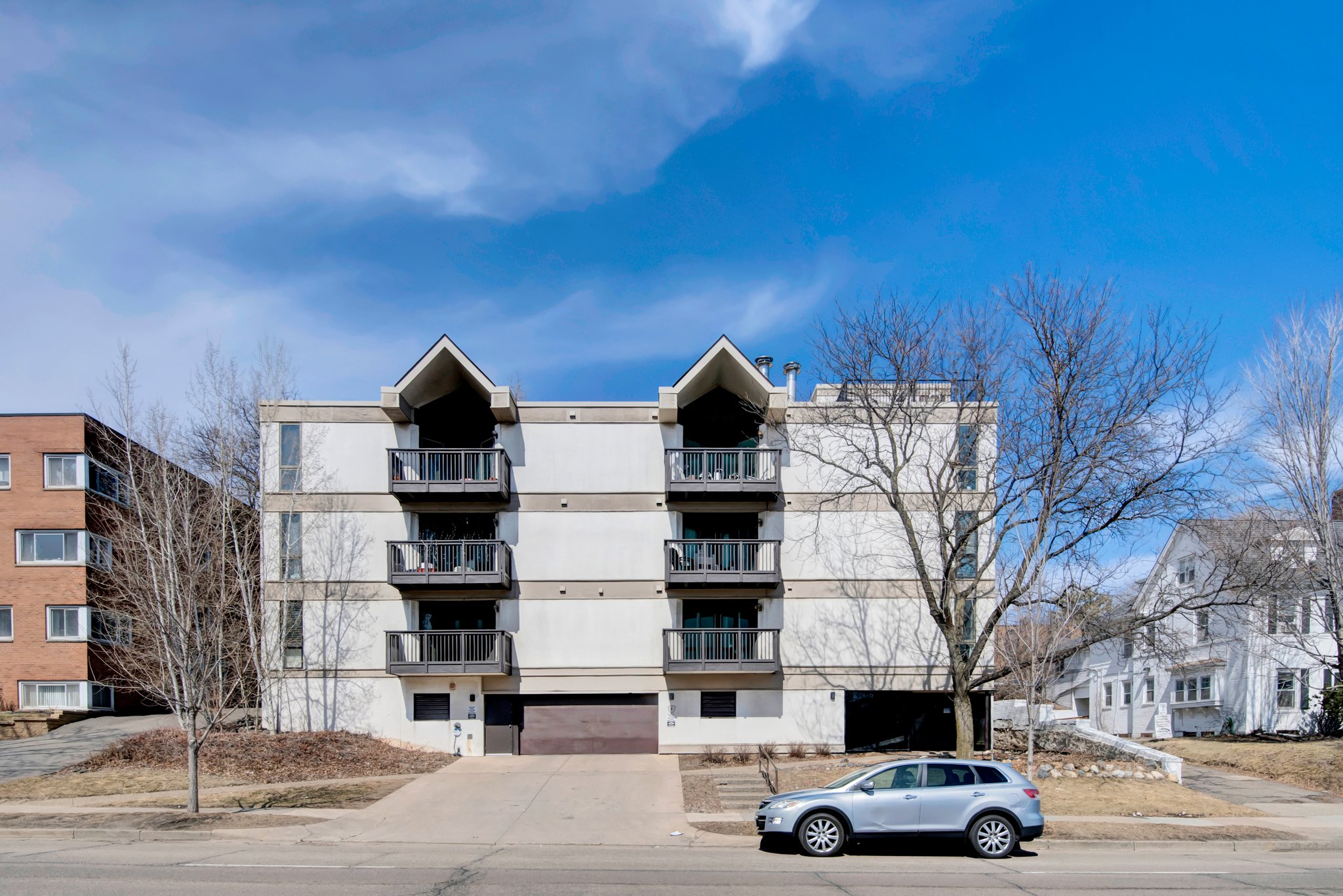 232 W Franklin Ave Unit 308, Minneapolis, MN 55404 | Nordy Photography