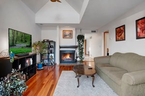 232 W Franklin Ave, Minneapolis, MN 55404, USA Photo 2