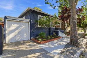 002_F8_232 Washington St