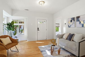 011_F8_232 Washington St