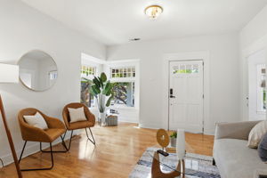 012_F8_232 Washington St