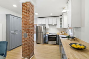 013_F8_232 Washington St