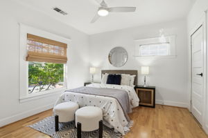 025_F8_232 Washington St