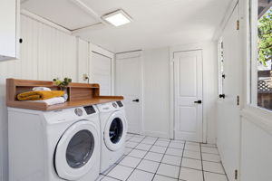 031_F8_232 Washington St