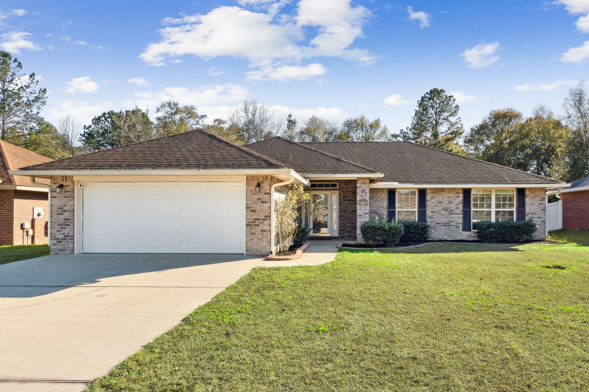 Welcome to 2320 Bur Oak Place