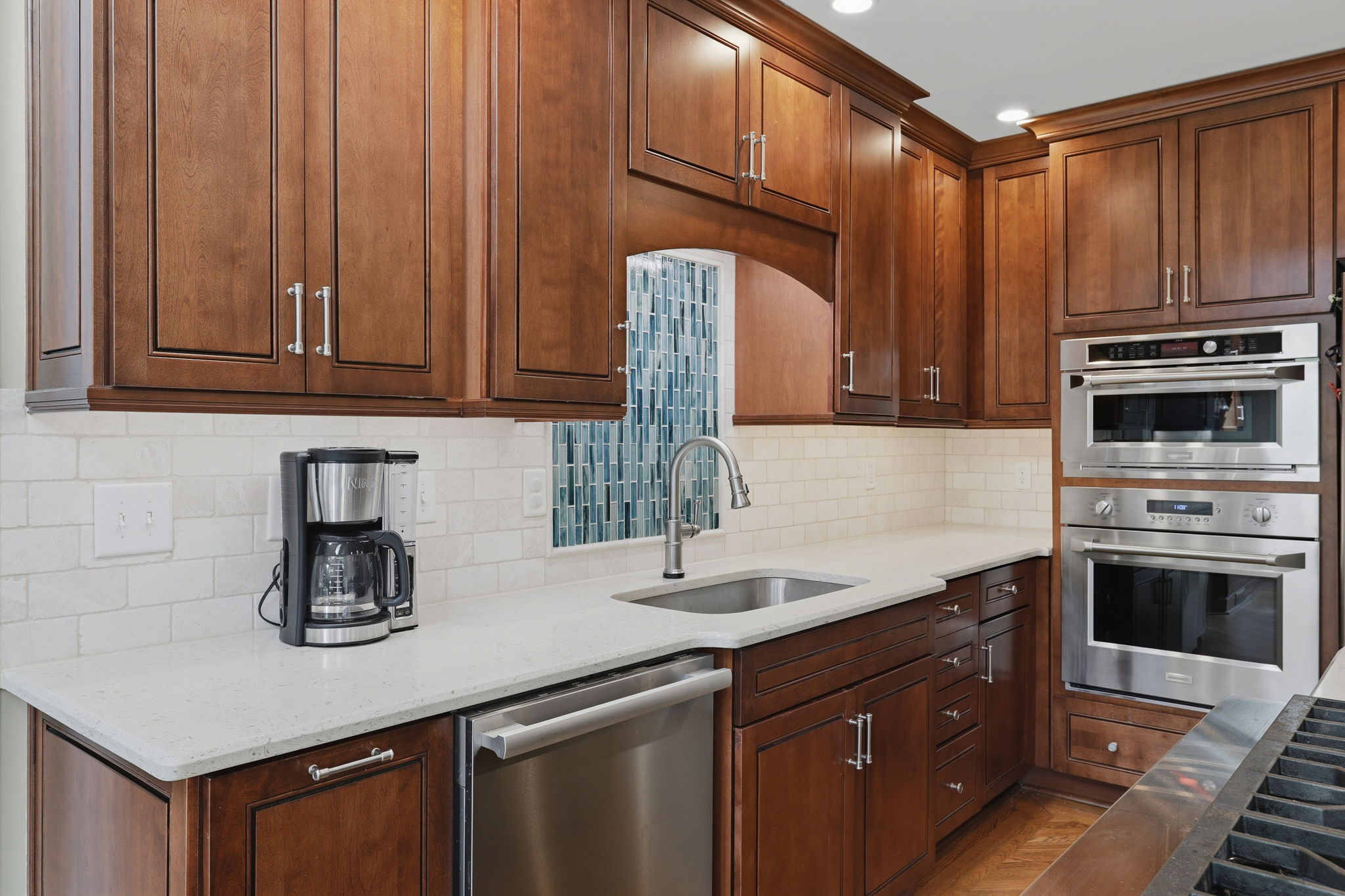 16-Kitchen