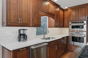 16-Kitchen