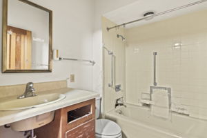 Bed 1 Bath