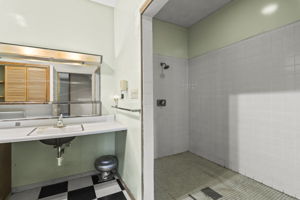 Bed 3 Bath