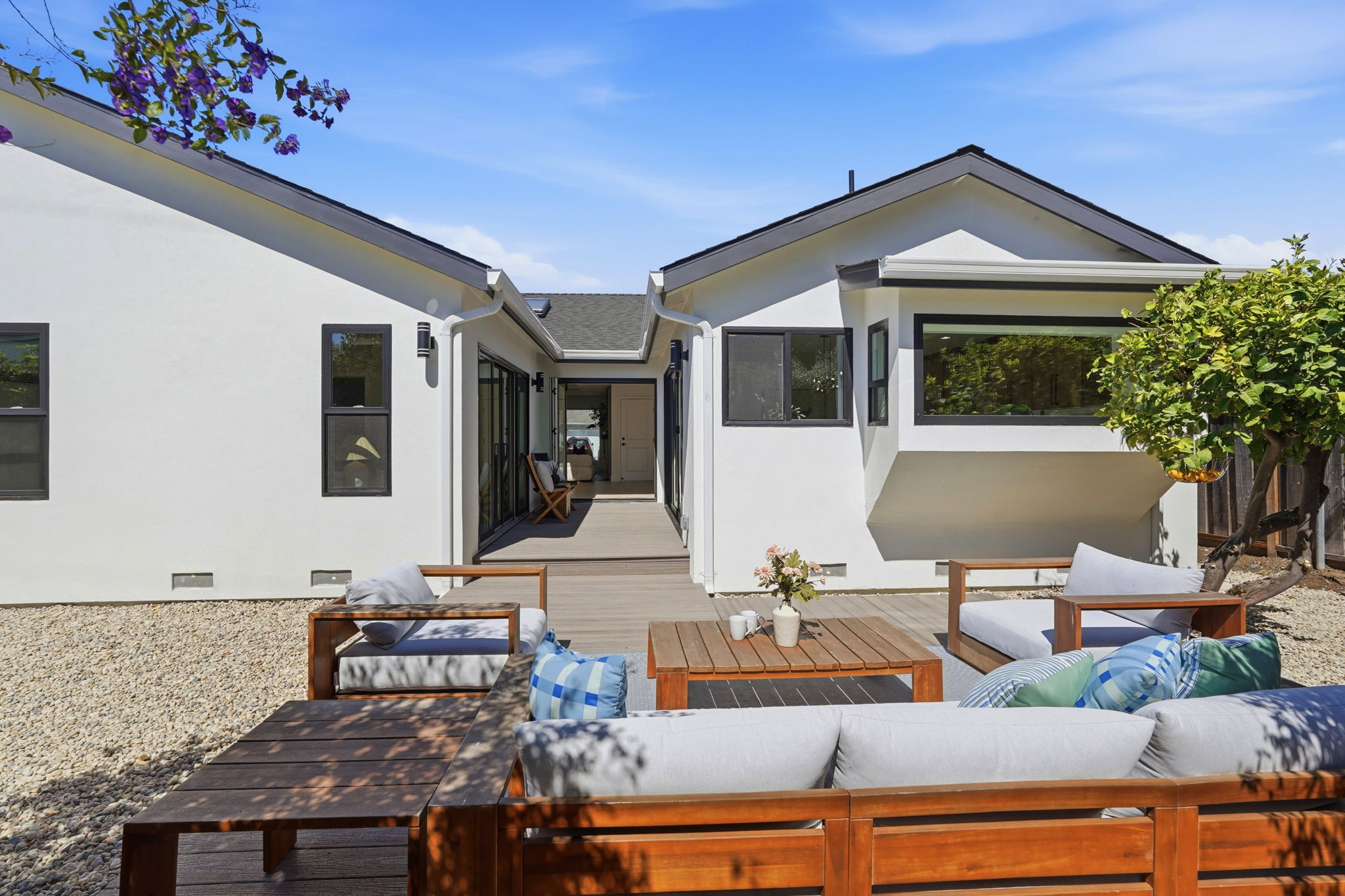 042_F8_2320 Talia Ave
